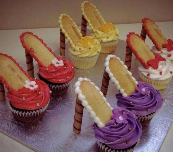 Cupcakes Made Into High Heels Shoes Cakes