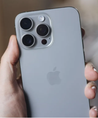 Longer Zoom iPhone 16 Cameras